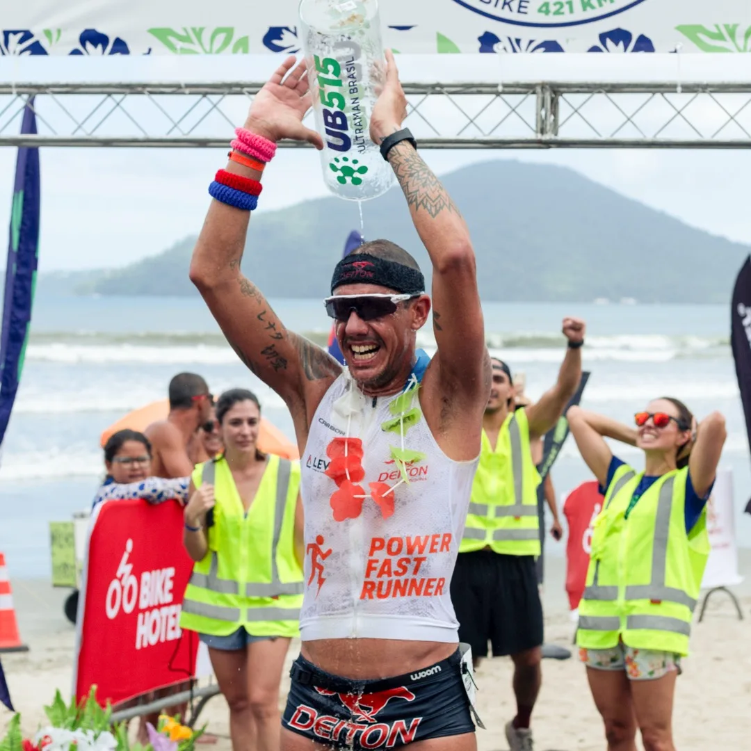 Prof. Ms. Fabiano Peres - Especialista em Performance Esportiva